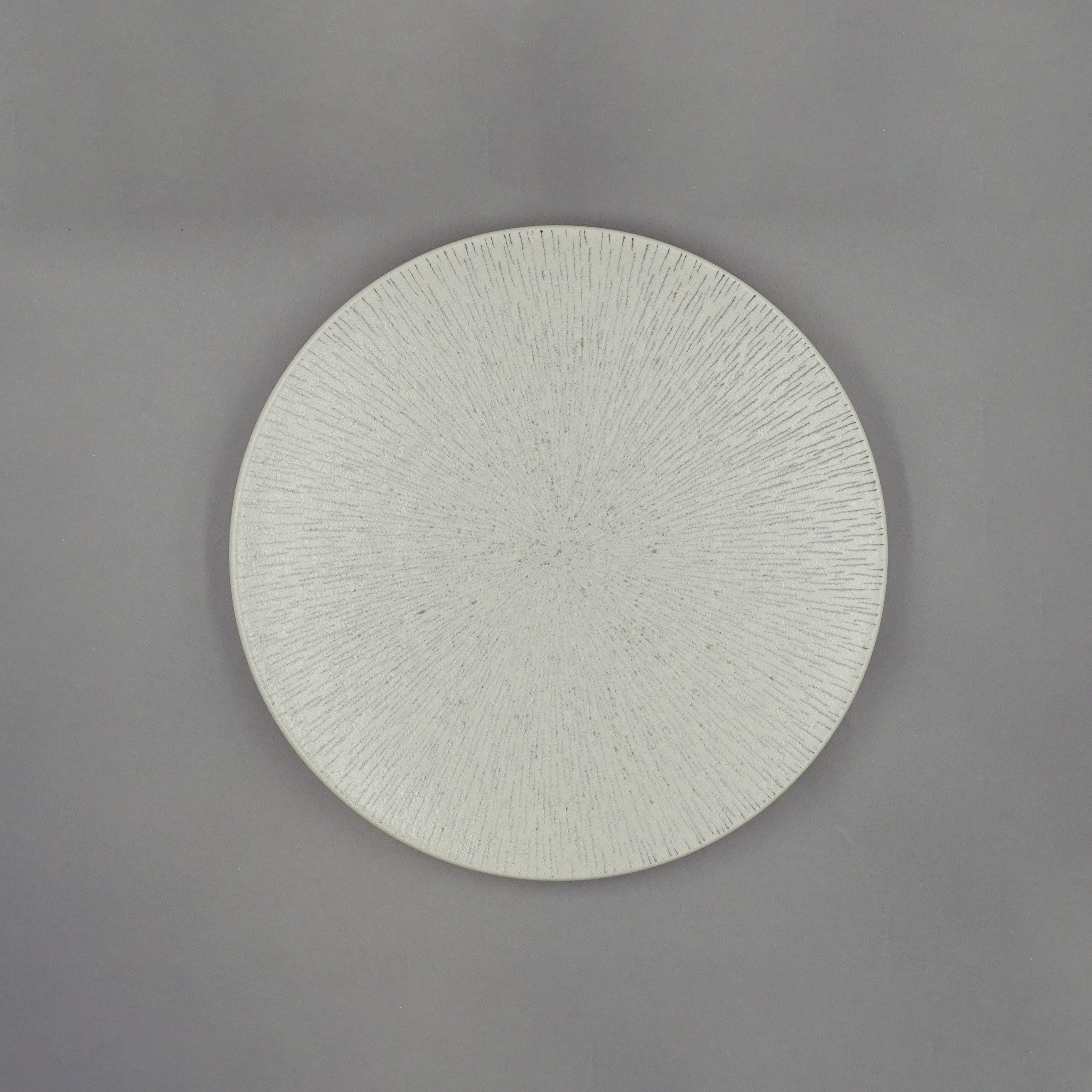 Plate 27.7cm, 27.7cm x 2.7cm