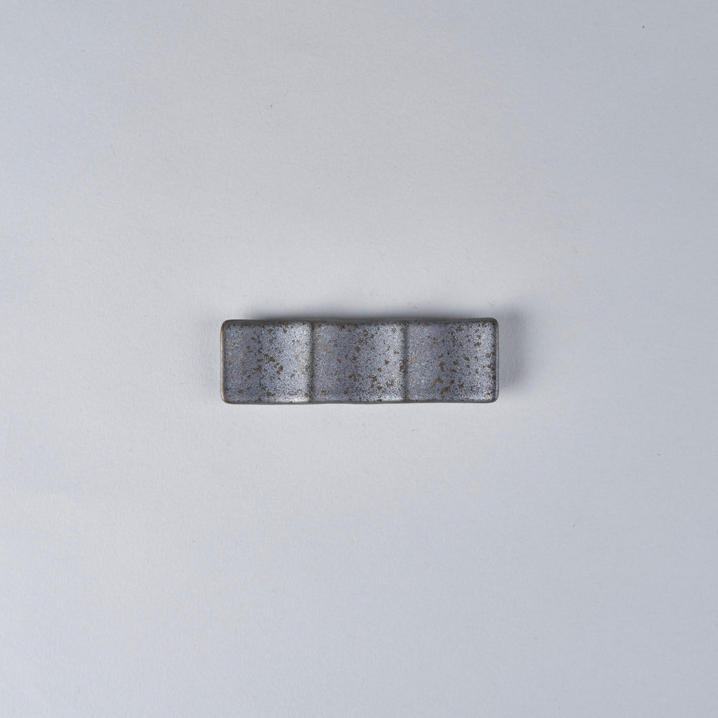 Triple Rest, 11cm x H1.5cm