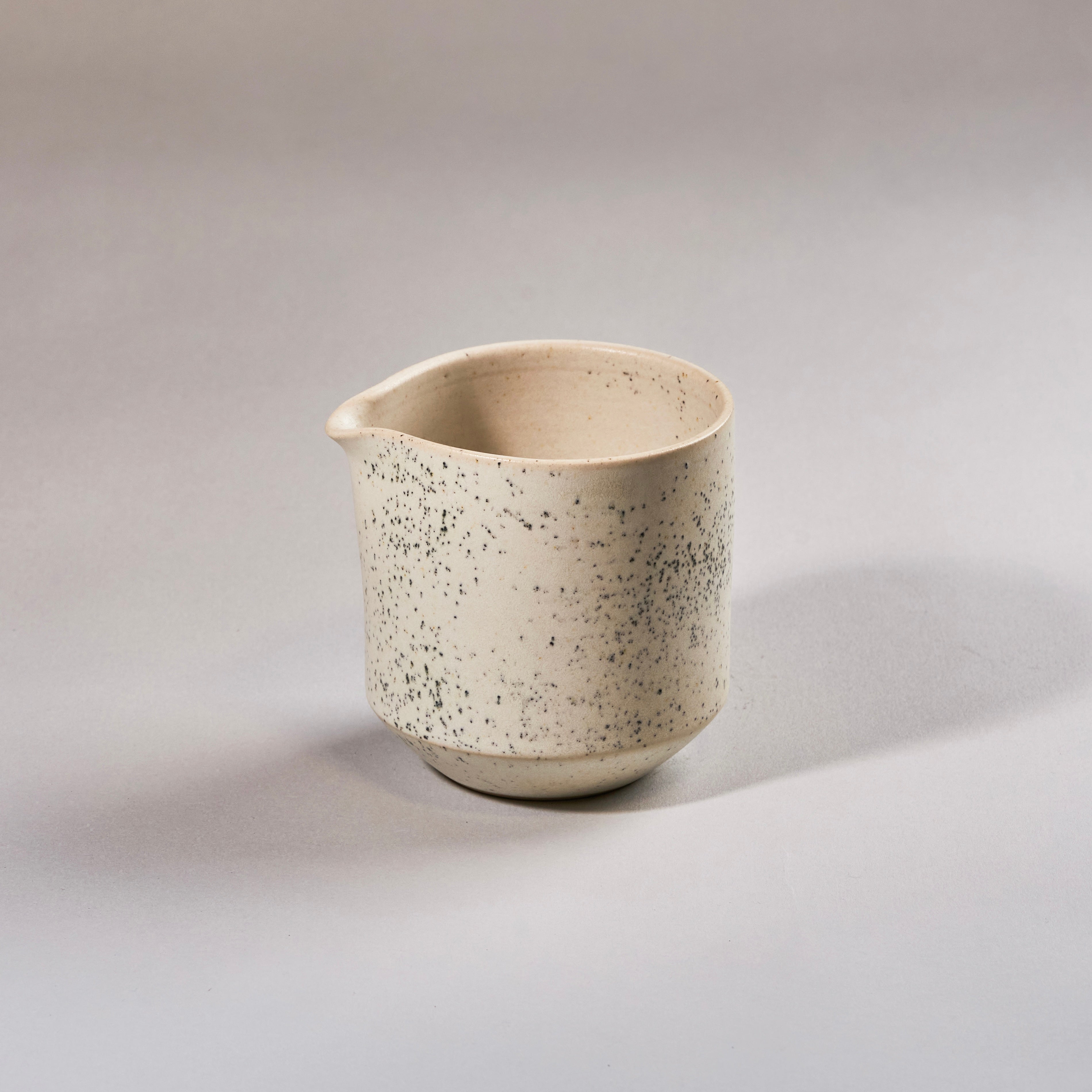 milkjug, H8.5 W7.5 cm