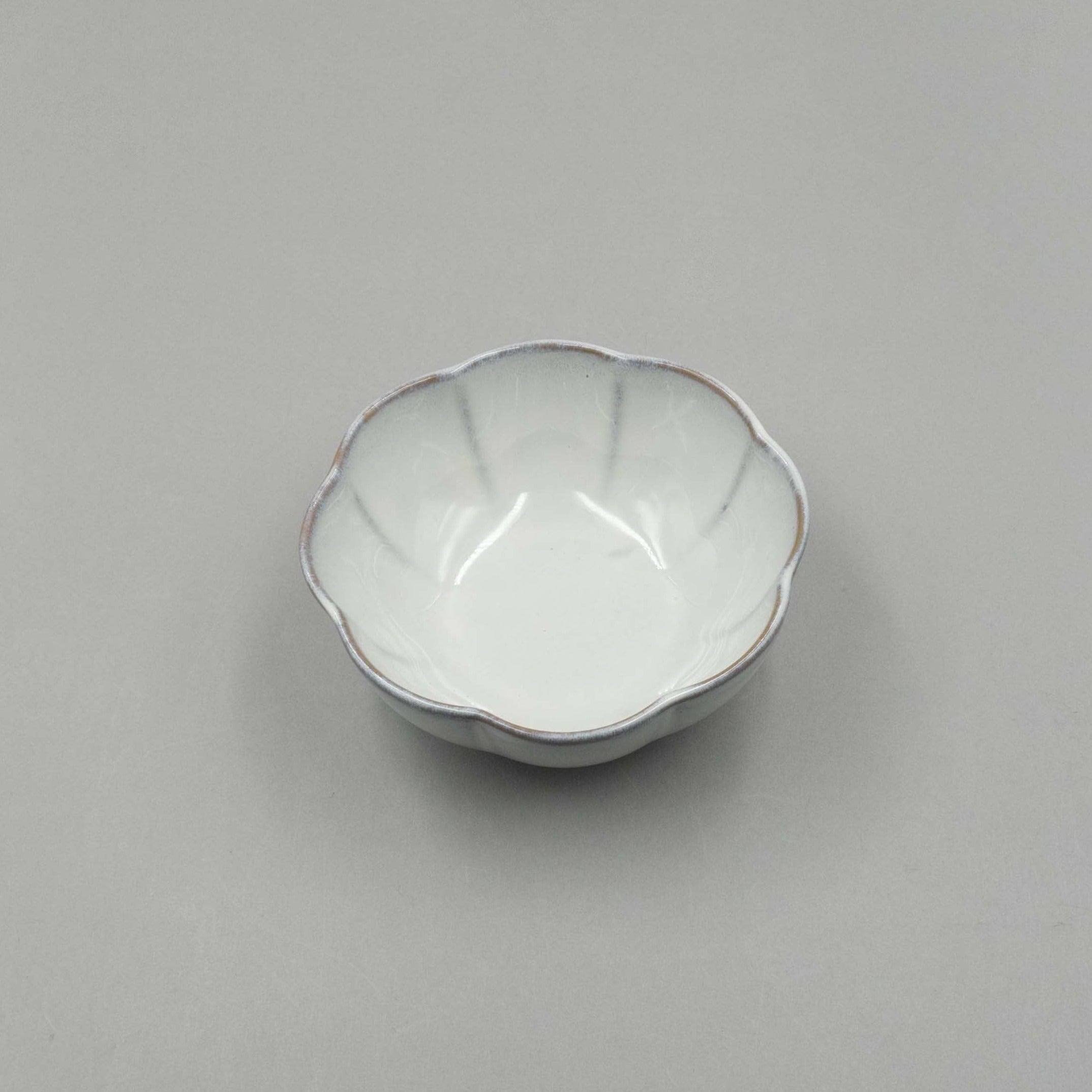 Ribbed Bowl, White, 15cm x 15cm x 6cm