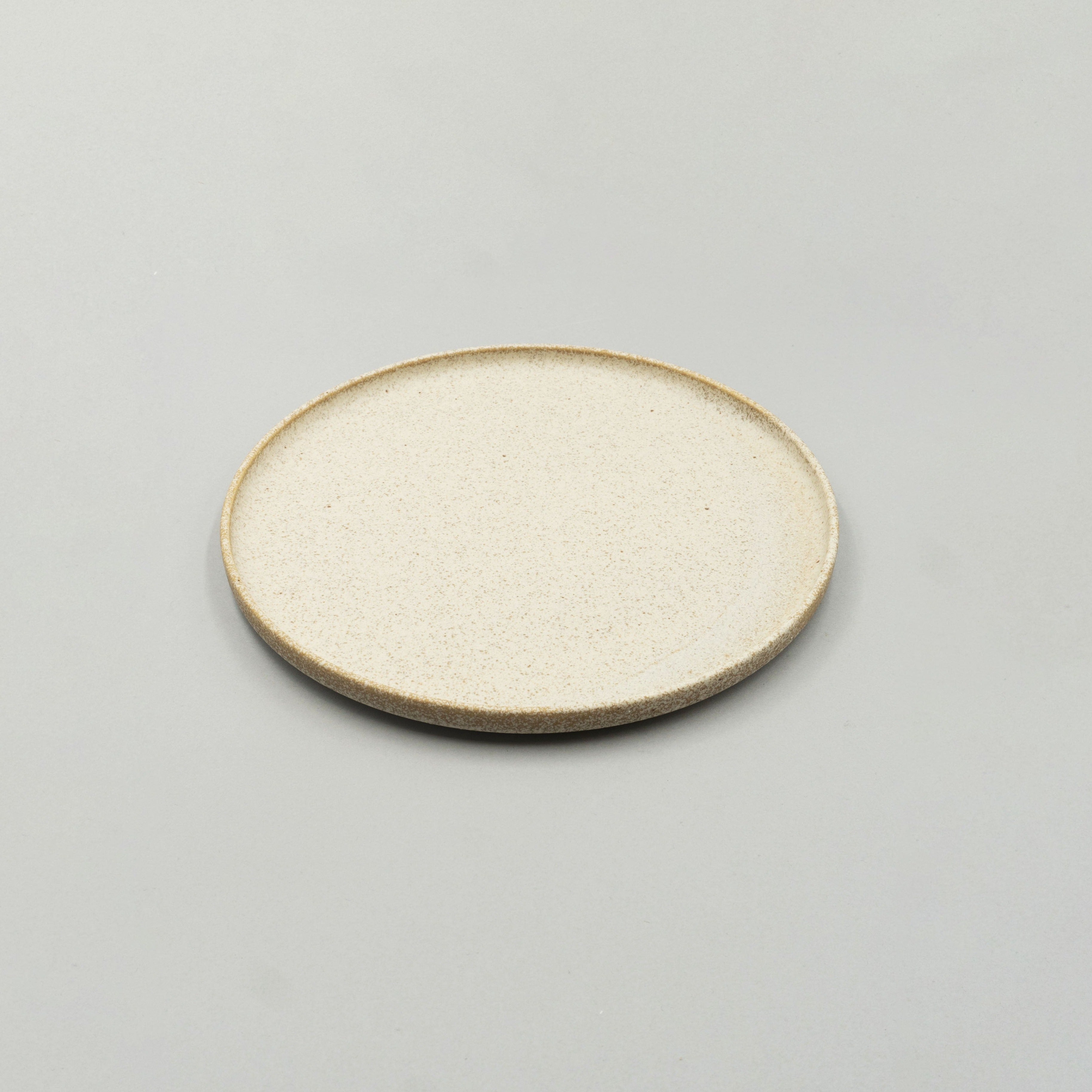 Short Rim Plate, 22.9cm x H1.7cm
