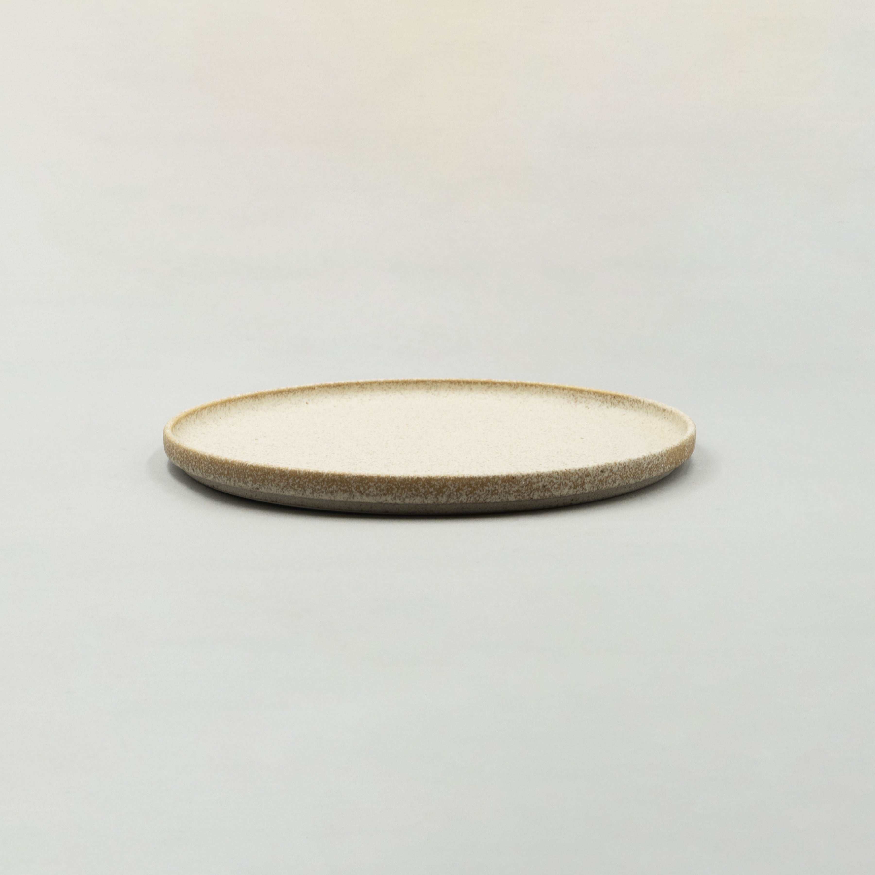 Short Rim Plate, 22.9cm x H1.7cm