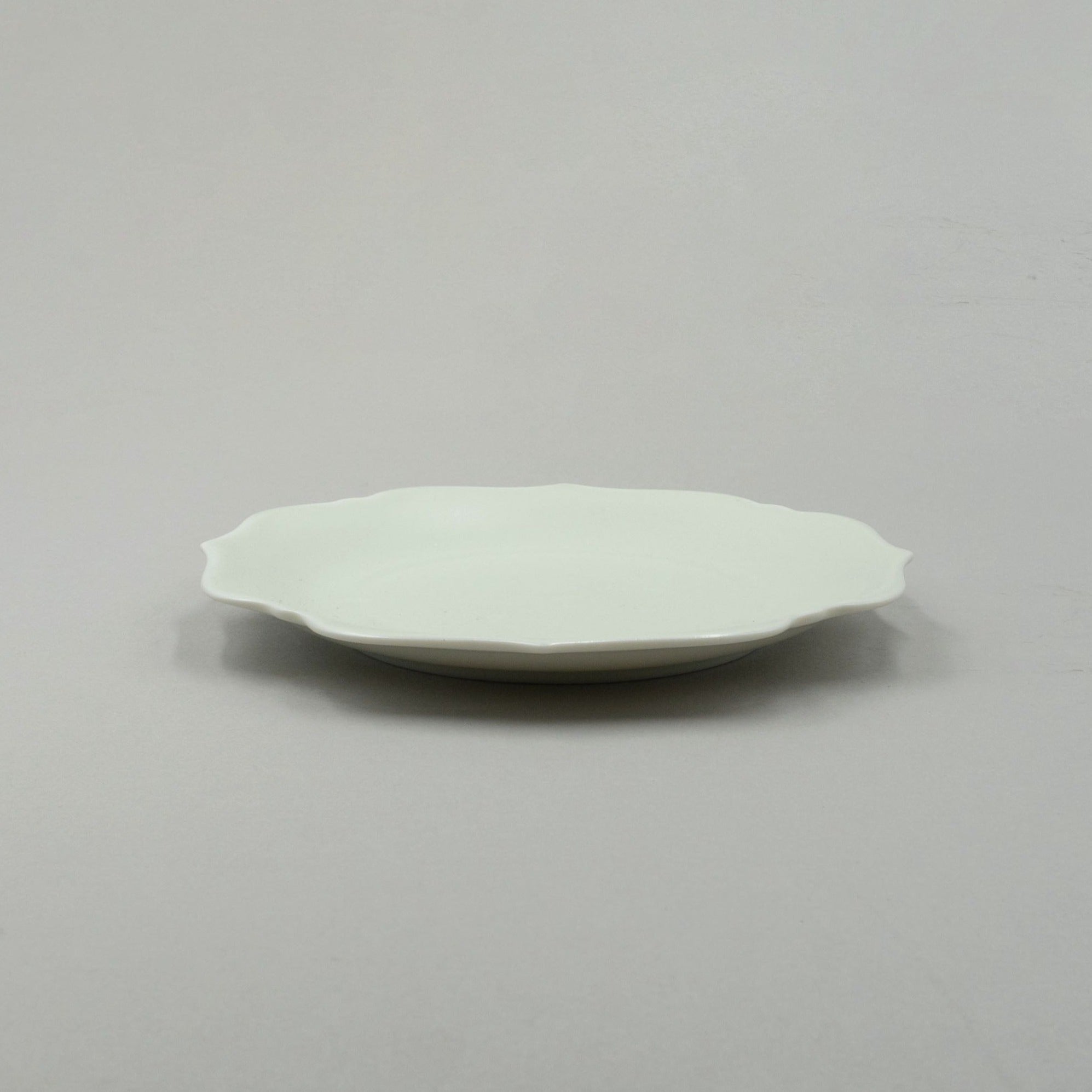 Blue White Plate, 25.5cm x H2.9cm