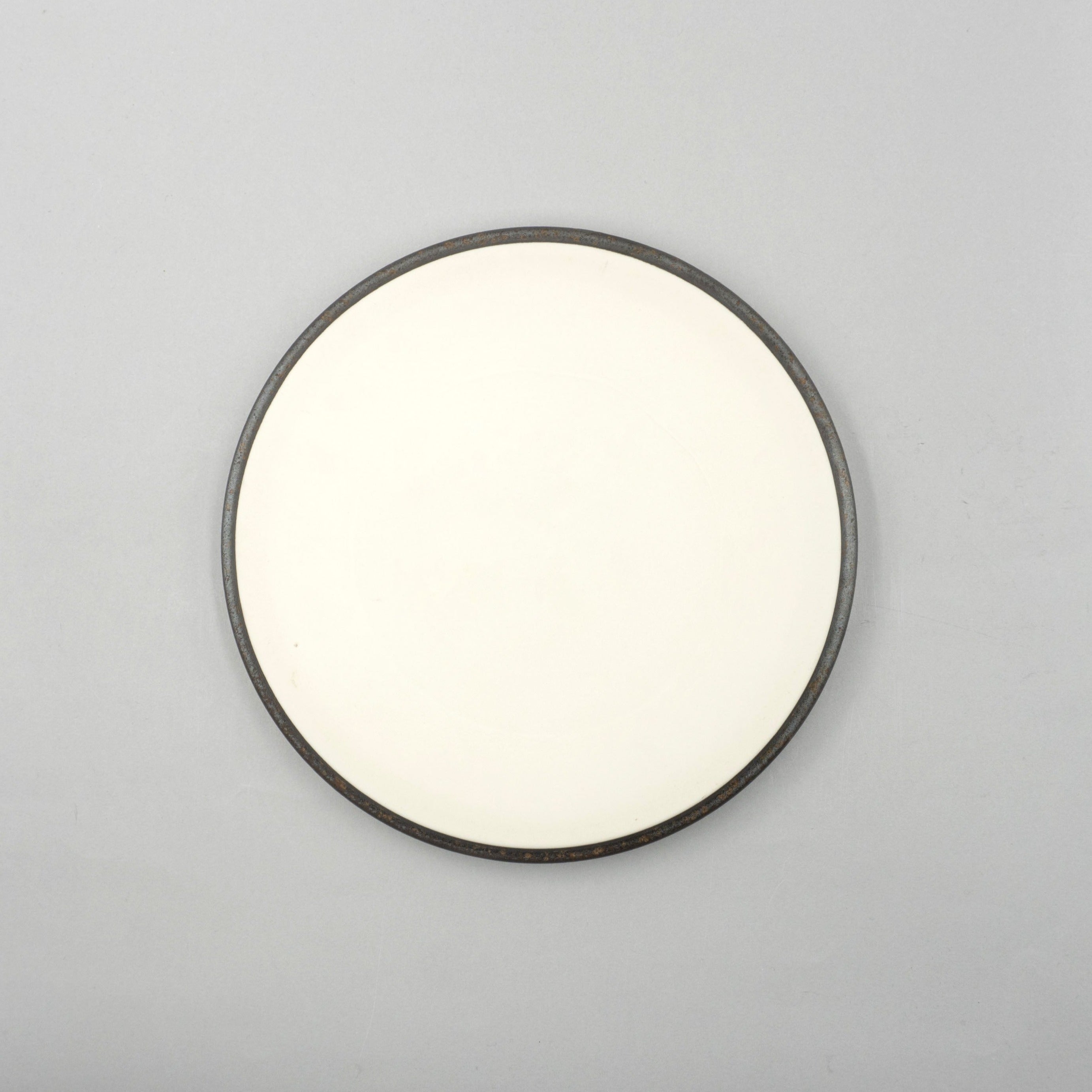 Rim Plate, 23.1cm x H2.6cm