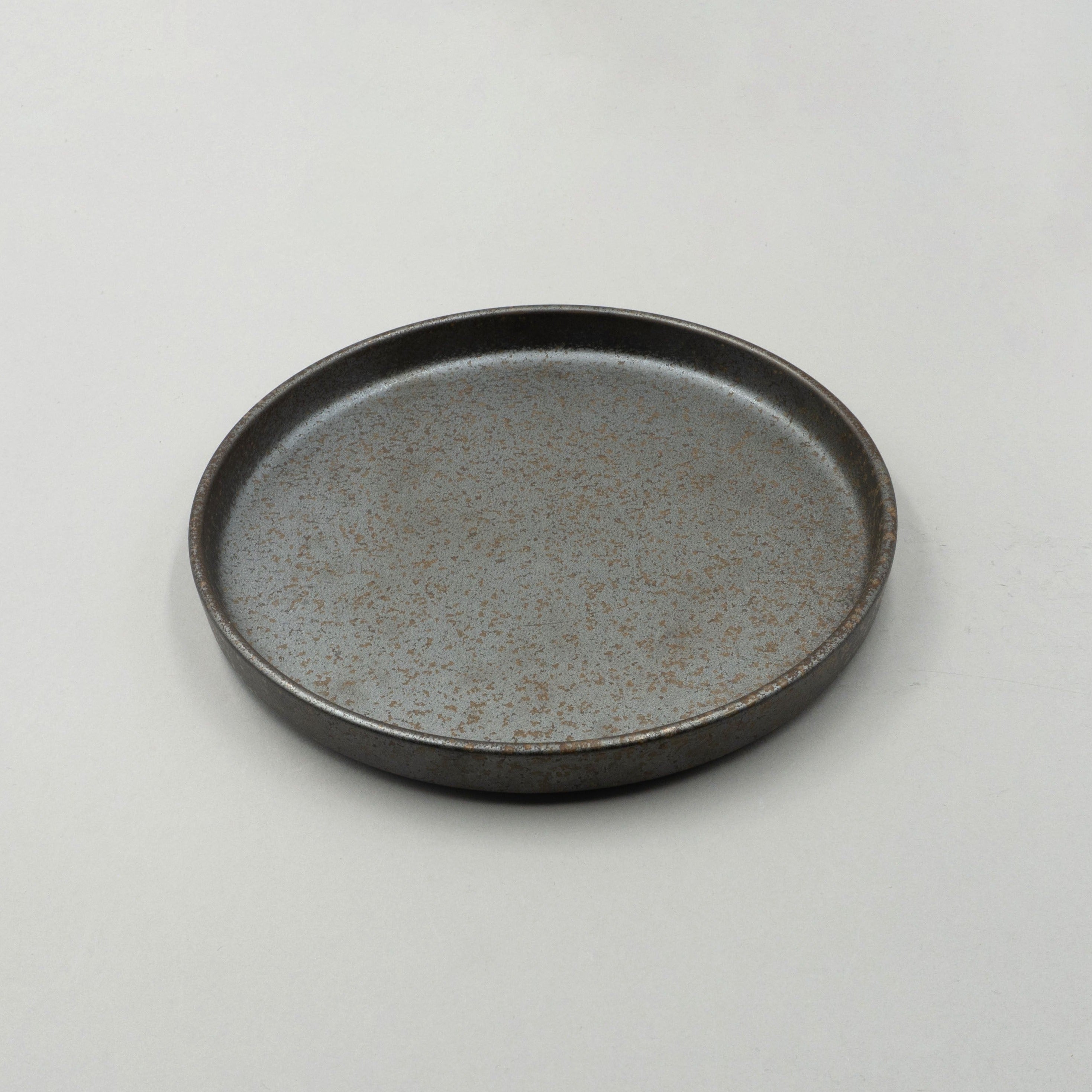 Rim Plate, 23.1cm x H2.6cm