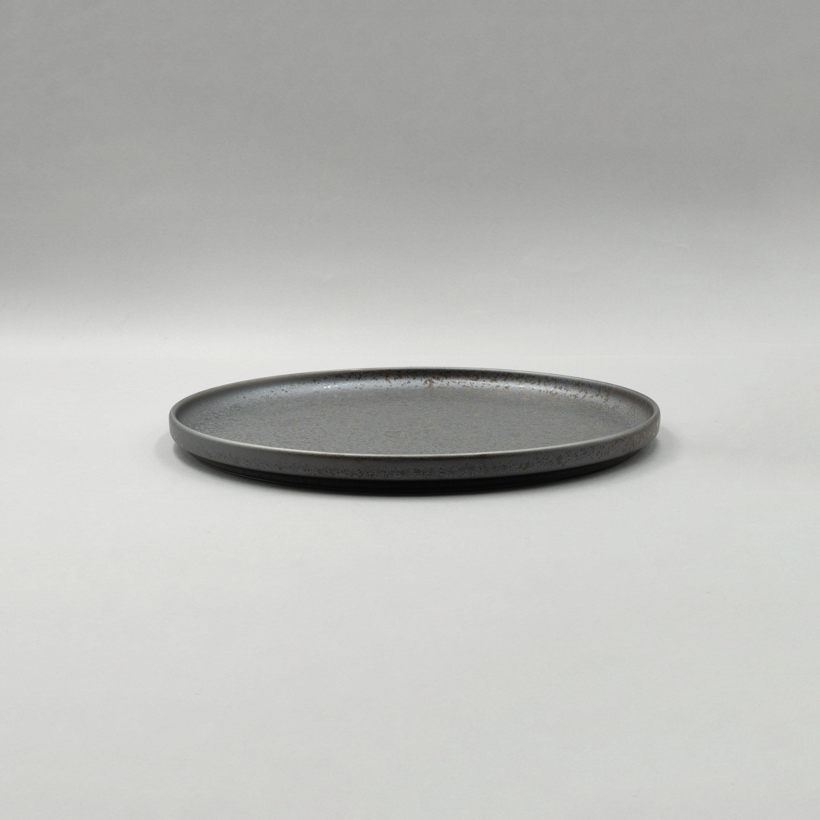 Short Rim Plate, 22.9cm x 22.9cm x H1.7cm