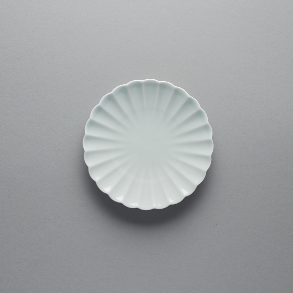 Kiku Plate 20cm, 20.3cm x 3.2cm