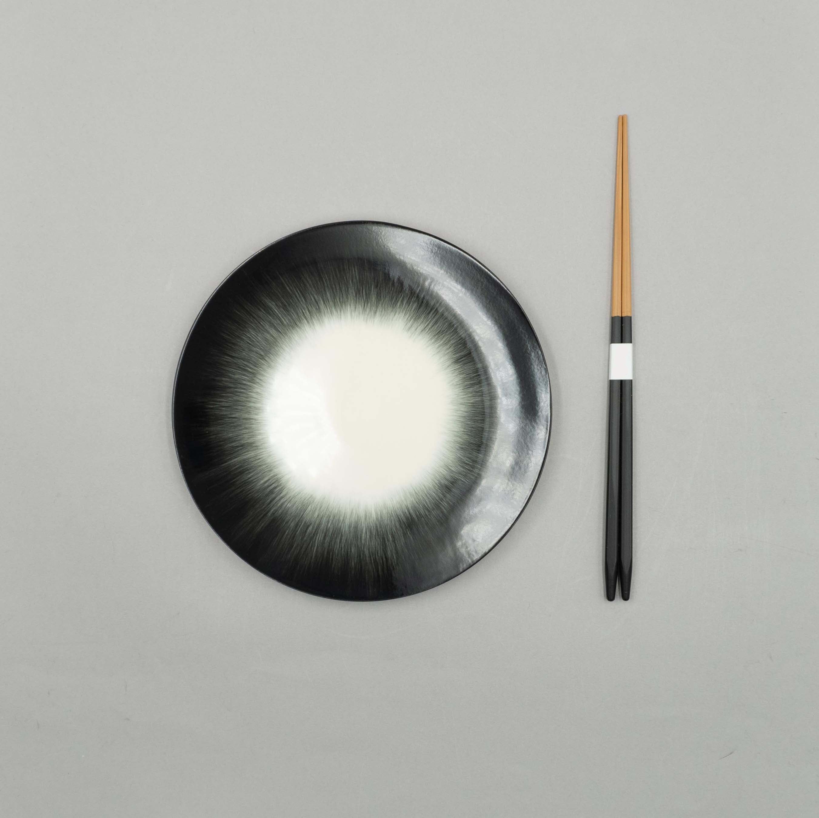 Plate, 17.5cm, Dé Off-White/Black VAR 5