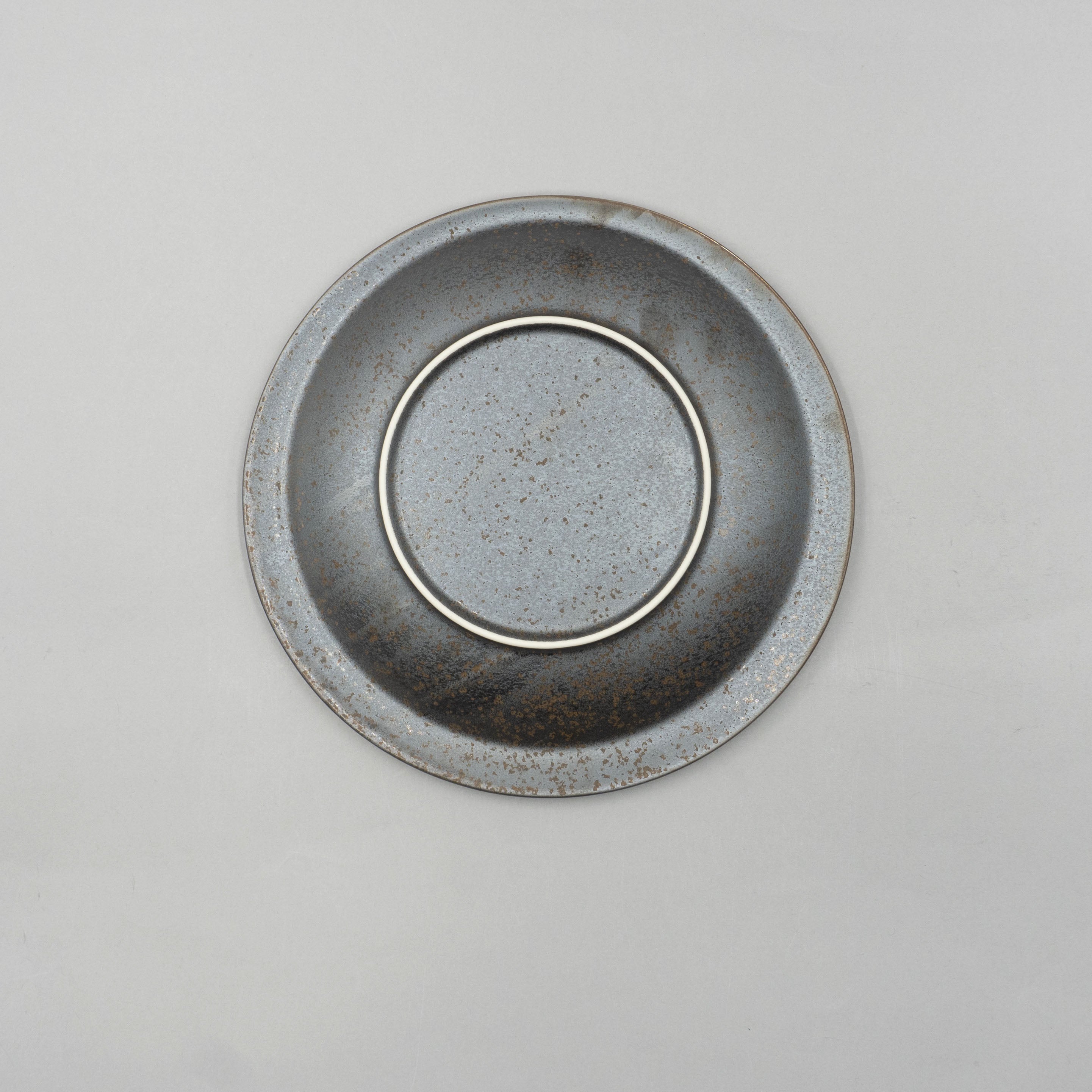 Shallow Plate, 24cm x H2.9cm