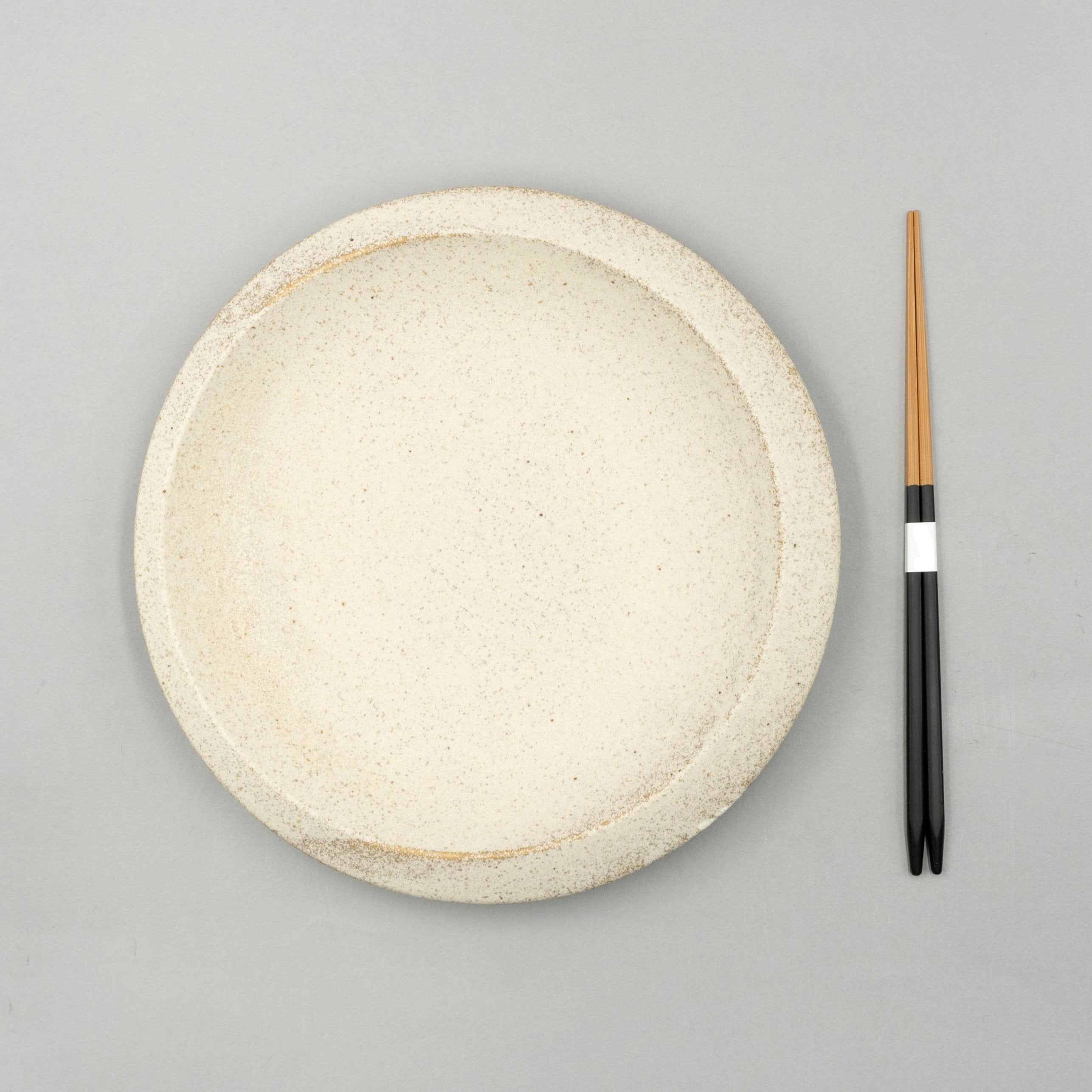 Kigoromo Plate, 24cm x H2.9cm