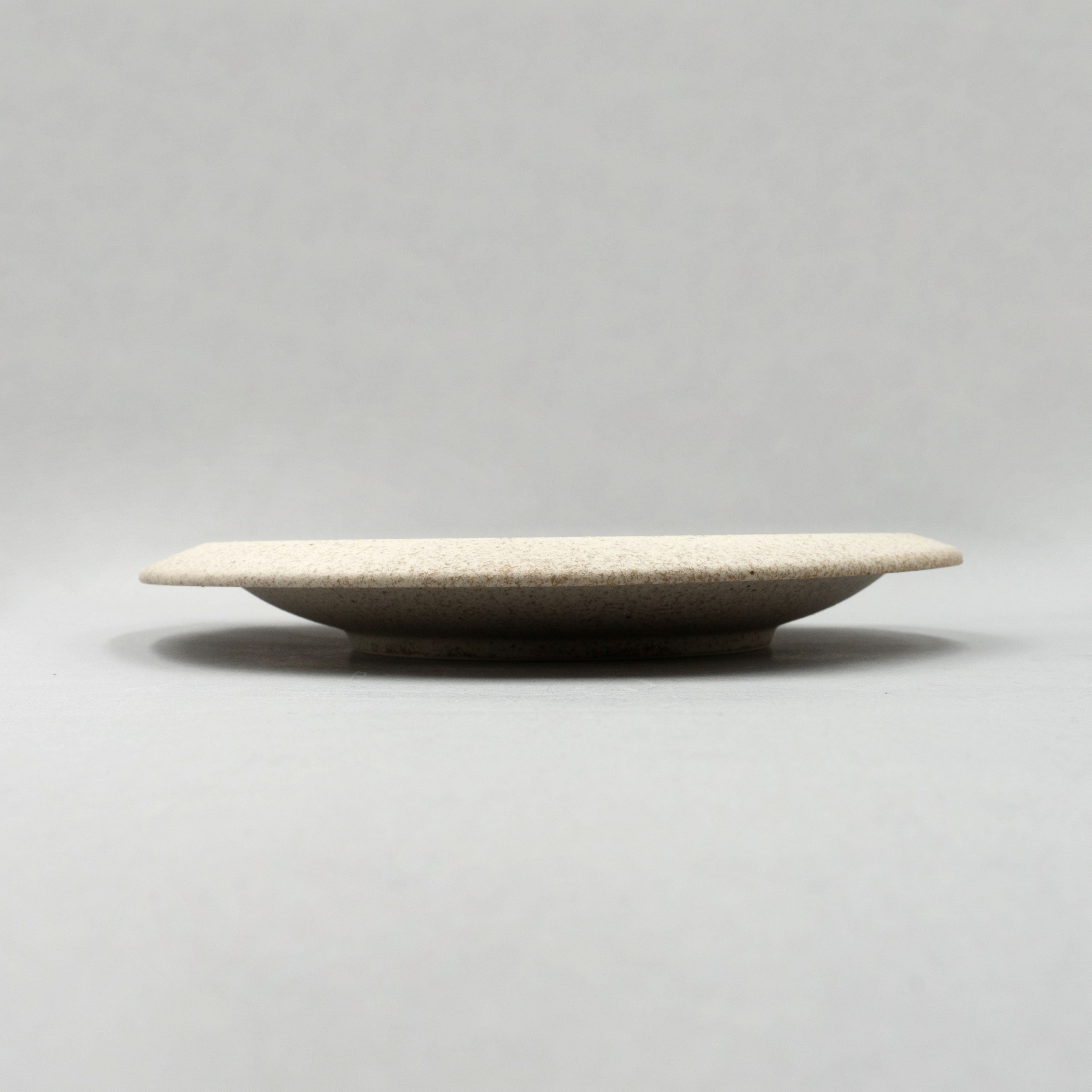 Kigoromo Plate, 24cm x H2.9cm