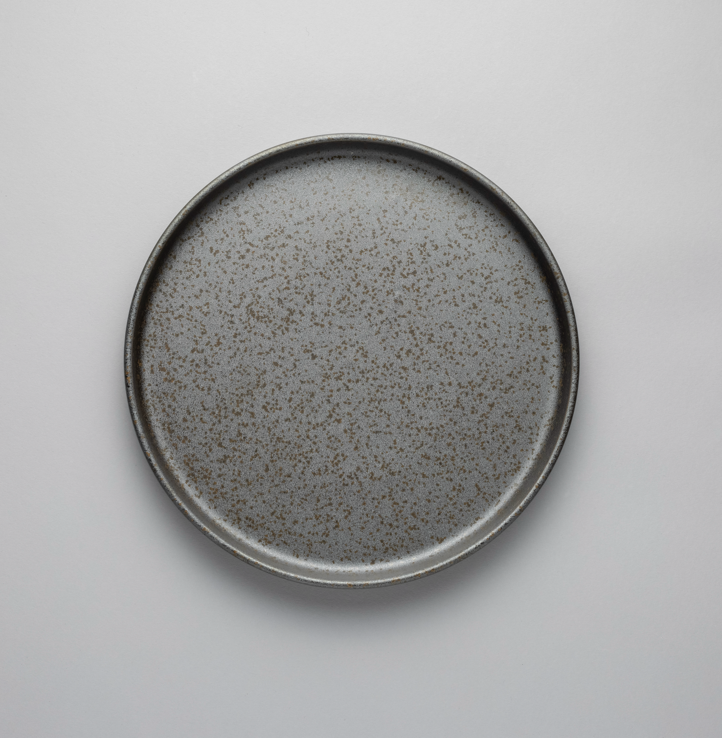 Rim Plate, 23.1cm x H2.6cm