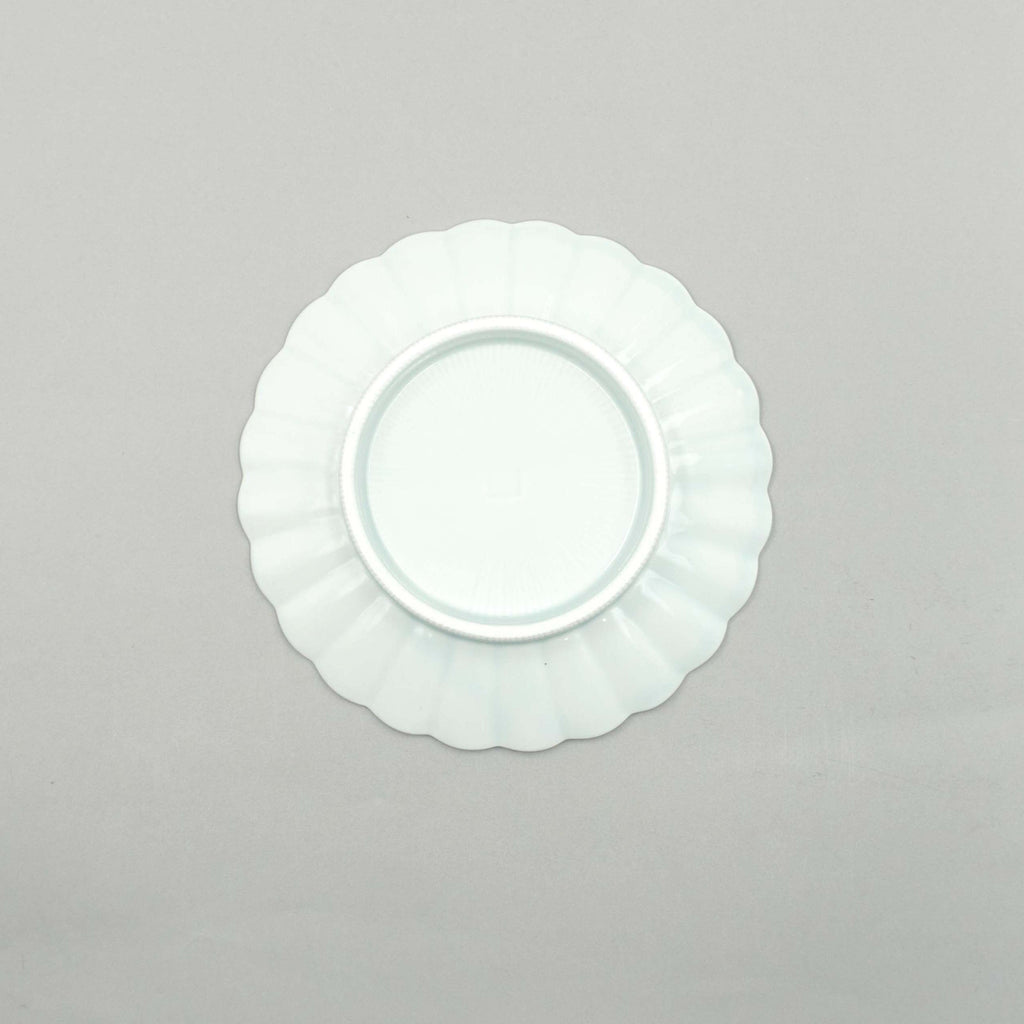 Kiku Plate 20cm, 20.3cm x 3.2cm