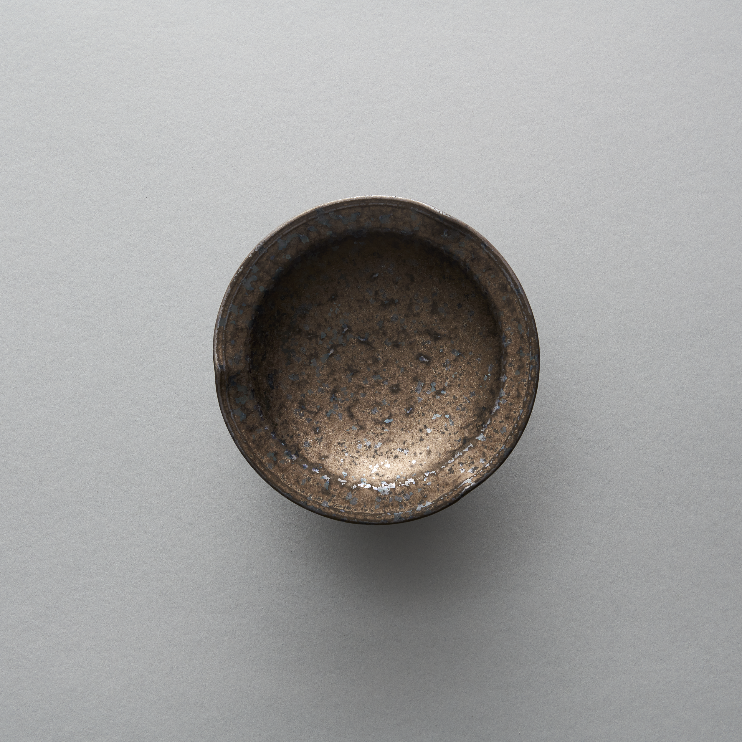 Stand, 16.7cm x 7.5cm